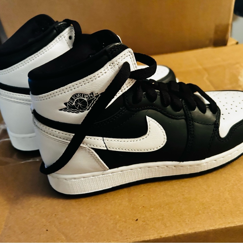 Nike Kids Sneakers Black and White
